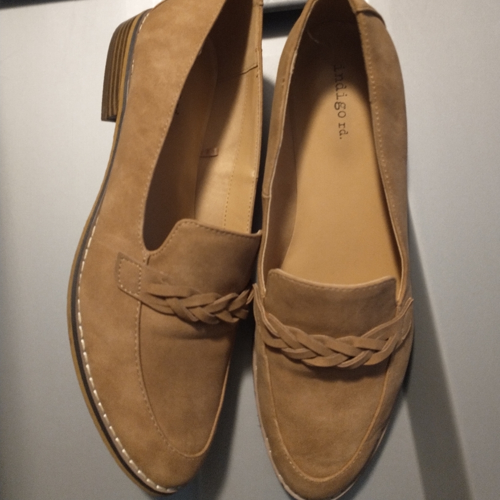 Women's shoes